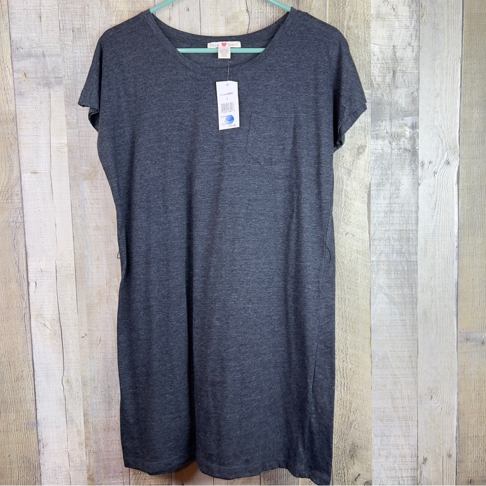 Derek Heart Size Small Gray Short Cap Sleeves Crewneck 1 Pocket T-Shirt …